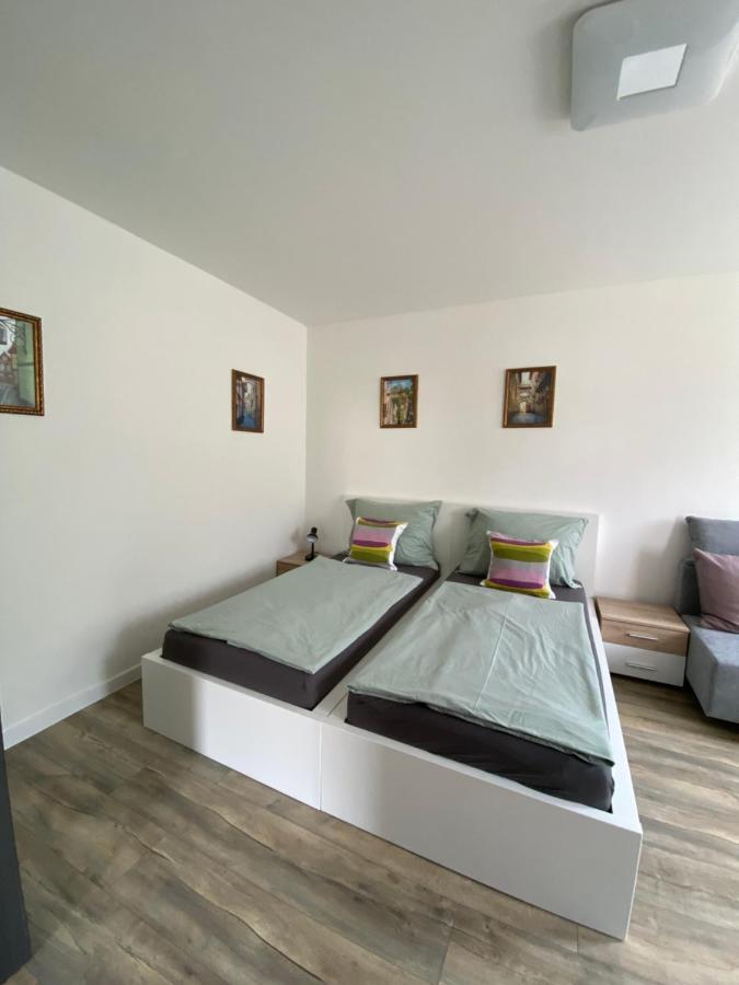 Apartmany U Viaduktu 46 Ústí nad Labem エクステリア 写真